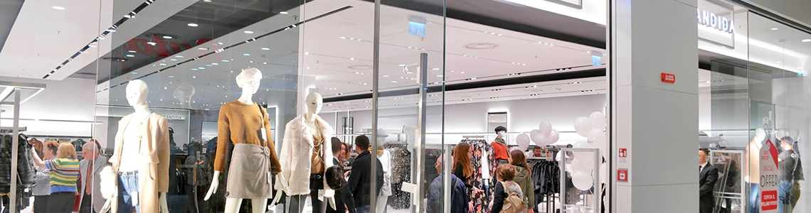 Lamberti Design specializes in contract furnishing projects. Our team engineered, produced and installed the entire store of Candida fashion brand in Italy - Arredamento contract in acciaio e metalli per il brand Candida - Lamberti Design - Arredamento contract in acciaio e metalli per il brand Candida - Lamberti Design