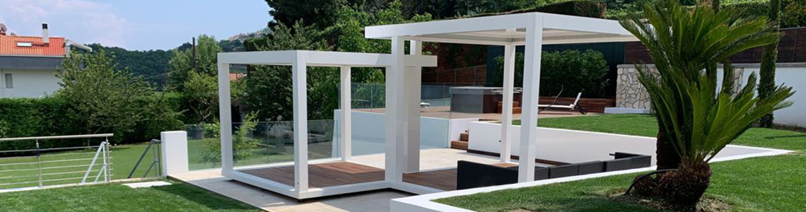 Arredo outdoor su misura per villa